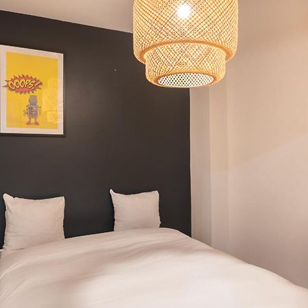 Spacious Apartment Near The Champs De Mars Париж Екстериор снимка