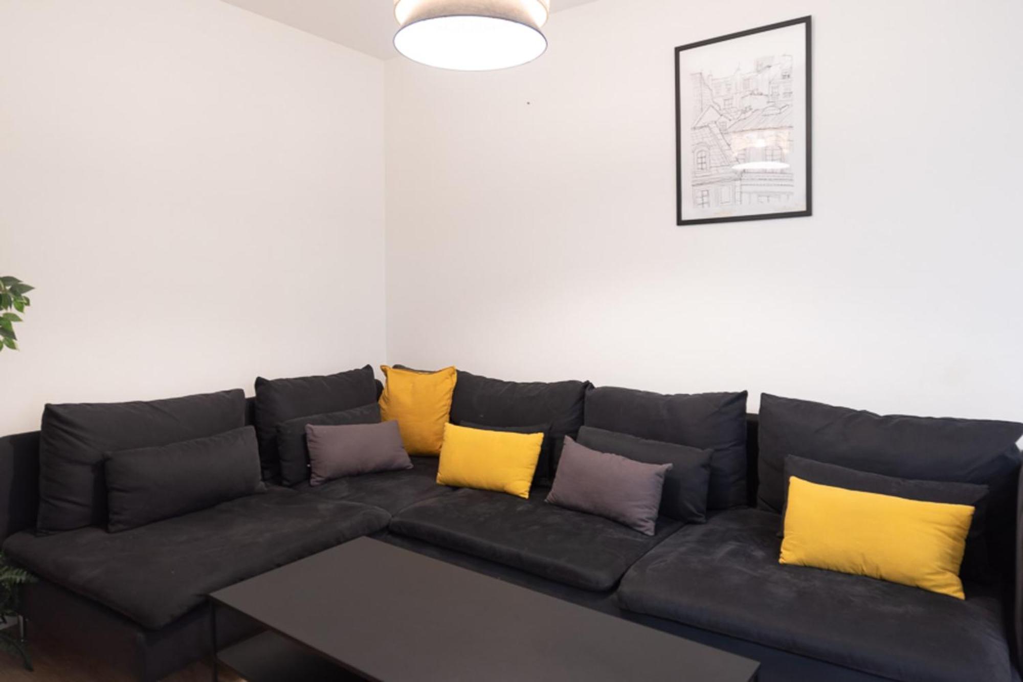 Spacious Apartment Near The Champs De Mars Париж Екстериор снимка